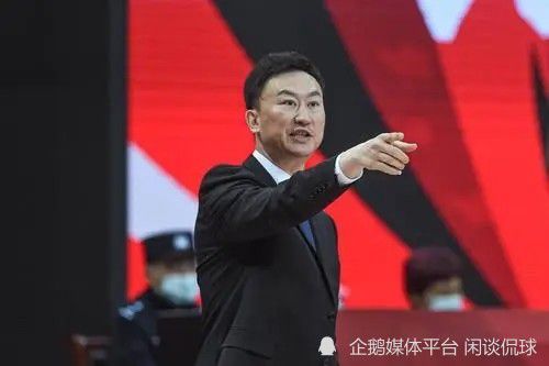 爱上兄弟的妈妈的主要角色