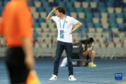 美女不穿内衣网站