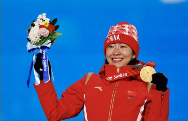 美女操人视频