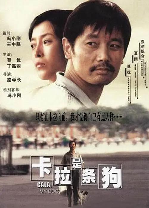 按摩职员的中年妇女